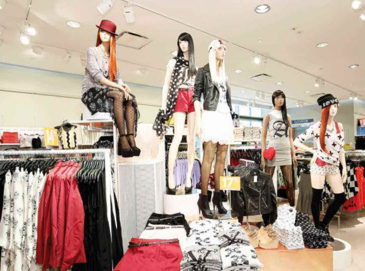 Apparel Imports Fall in Key Markets